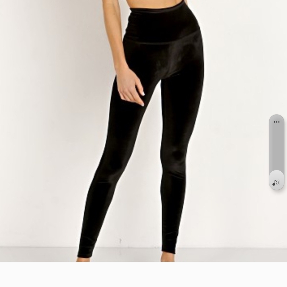 Beyond Yoga Velvet Leggings